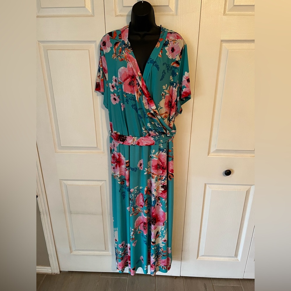 Avenue dress